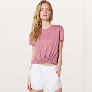 Lululemon Short Notice Tee Heathered Moss Rose Size 6 Pre-owned